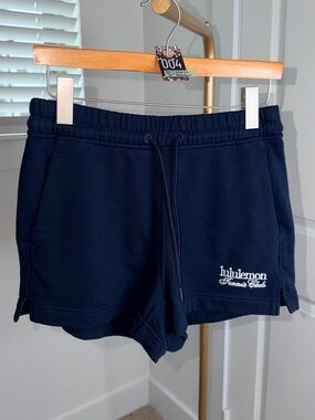 4. Lululemon Cotton French Terry Short 3" *Tennis Club in Navy/White